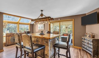 42 Hill Rd, Allentown, NJ 08501