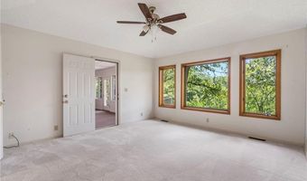 30 Kensington Dr, Bella Vista, AR 72715