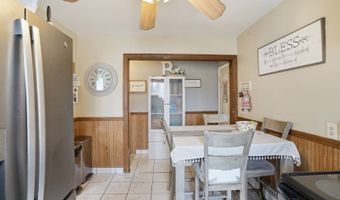 16 Brown St, North Providence, RI 02904