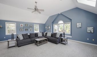 6 Jennifer Ln, Amherst, NH 03031
