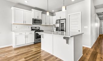 4722 ROYAL Dr, Albany, OR 97321