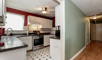40 Dockage Rd, Bayville, NJ 08721