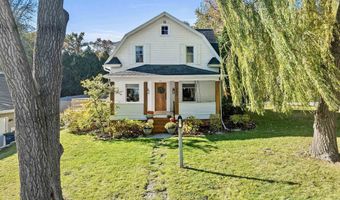 302 E MISSION Rd, Allouez, WI 54301
