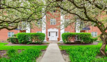 809 E Miner St 3B, Arlington Heights, IL 60004