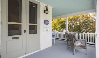 22 School St Mystic, Stonington, CT 06355