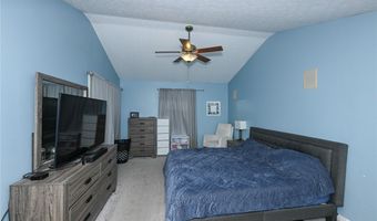 2096 HIDDEN HOLLOW Ln, Akron, OH 44313