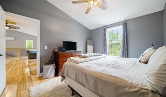 82 Parkey Rd, Barnstead, NH 03218