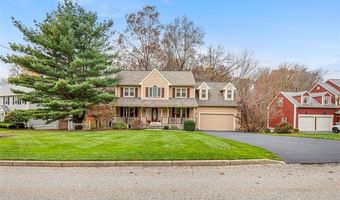 11 Southbury Rd, Cumberland, RI 02864
