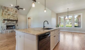 140 Cowan Xing, Alvord, TX 76225
