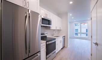 1325 N LEE St 400, Philadelphia, PA 19125
