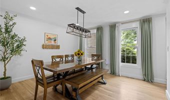 194 Council Rock Rd, Cranston, RI 02921