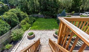 47 N A & B Rd, Jamestown, RI 02835