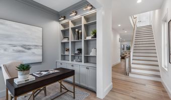 629 N LINCOLN St N, Arlington, VA 22201