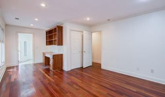 8 Cedar Pl, Camden, SC 29020