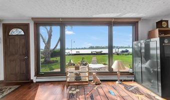 429 Edgewater, Algonac, MI 48001