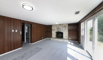 2870 WOODLAND Rd, Abington, PA 19001
