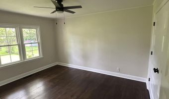 1104 W Church St, Booneville, MS 38829