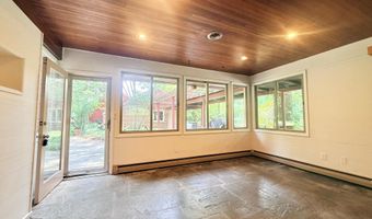 6819 SELKIRK, Bethesda, MD 20817