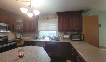 200 Pacific Ave, Beachwood, NJ 08722