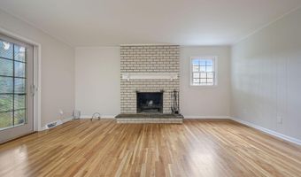 202 CLOVER Dr, Hockessin, DE 19707
