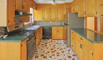 234 Airline Rd, Clinton, CT 06413
