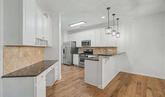 195 Cabots Cove Ct, Alpharetta, GA 30022
