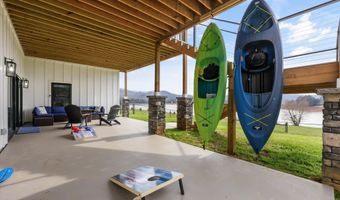 481 Masters Ln, Bean Station, TN 37708
