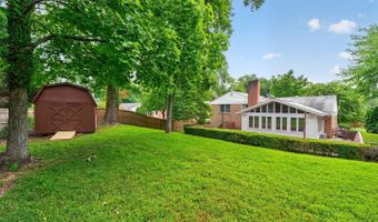 6035 CHATSWORTH Ln, Bethesda, MD 20814
