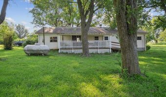 201 1st St, Arcola, MO 65603