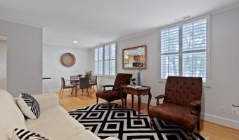 220 13TH St SE 14, Washington, DC 20003