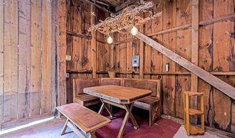 46 Stone Gate Dr, North Kingstown, RI 02852