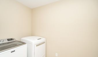 1231 SE Birch Ln, Ankeny, IA 50021