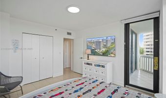 1000 W Island Blvd 504, Aventura, FL 33160