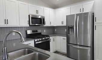 1704 Tenen Pass Dr, Benson, AZ 85602