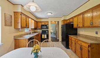 5 Daisy Ct, Airmont, NY 10901
