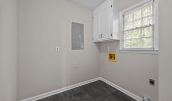 8405 Bells Lake Rd, Apex, NC 27539