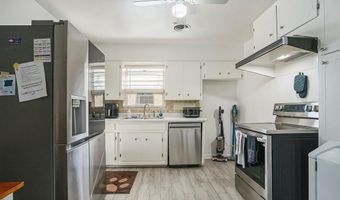 716 N Cummings Dr, Alvarado, TX 76009