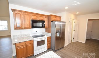 2702 Plantation Way, Albemarle, NC 28001