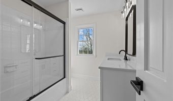 1025 Neely Dr, Asheboro, NC 27205