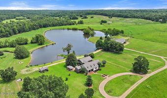 499 Breakwater Dr, Benton, MS 39039