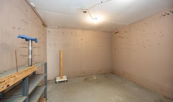 9786 Blackwater Rd, Baker, LA 70714