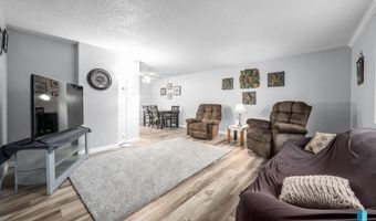 101 N Pipestone St 4, Brandon, SD 57005