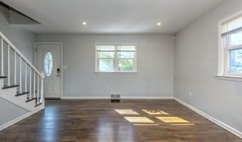 150 Hillcrest Rd, Bridgeport, CT 06606