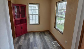 406 14th St SE, Austin, MN 55912