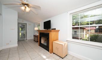 117 Middle Rd, Acton, ME 04001