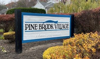 61 Stonyridge Dr, Bayonne, NJ 07035