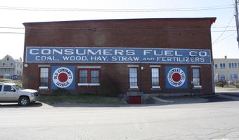 12 14 & 16 Main St, Belfast, ME 04915