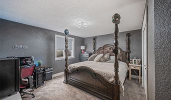 321 32nd St SW, Altoona, IA 50009