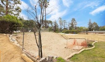 3075 Via Maderas St, Altadena, CA 91001
