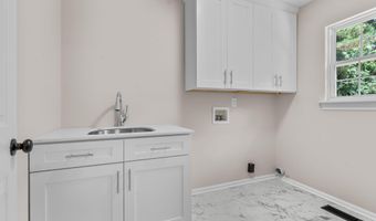 4200 Waters Edge Ln, Appling, GA 30802